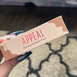 Appeal hydrating eyeshadow primer NEW*